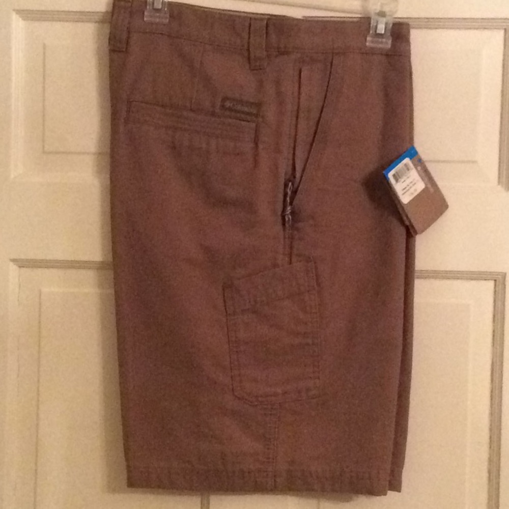 NWT! Columbia shorts, Size 34